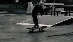 APP下载-绝境中的坚守，纳达尔十二连败噩梦与日本教练执教危机